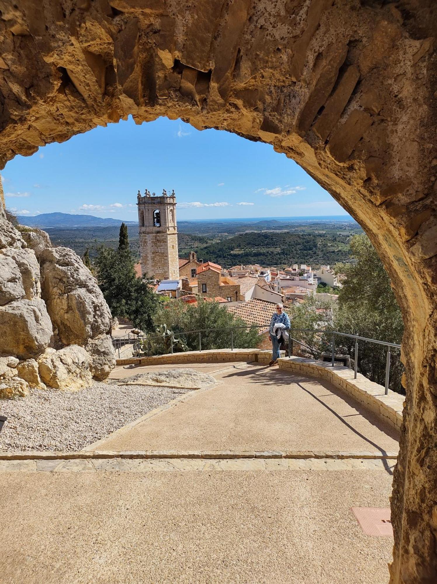 Tranquil And Spacious Townhouse In Historical And Picturesque Cervera Del Maestre Kültér fotó