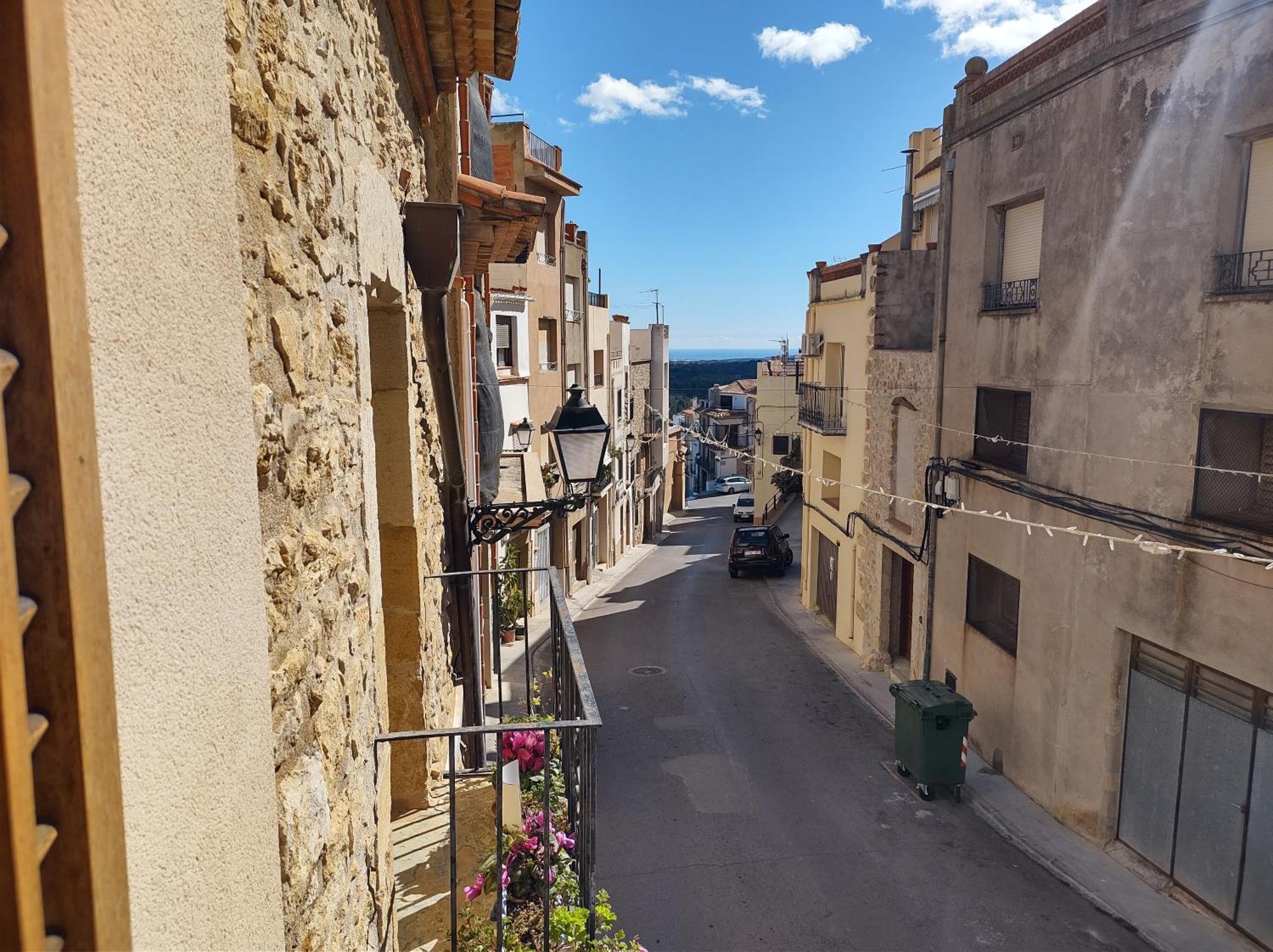 Tranquil And Spacious Townhouse In Historical And Picturesque Cervera Del Maestre Kültér fotó