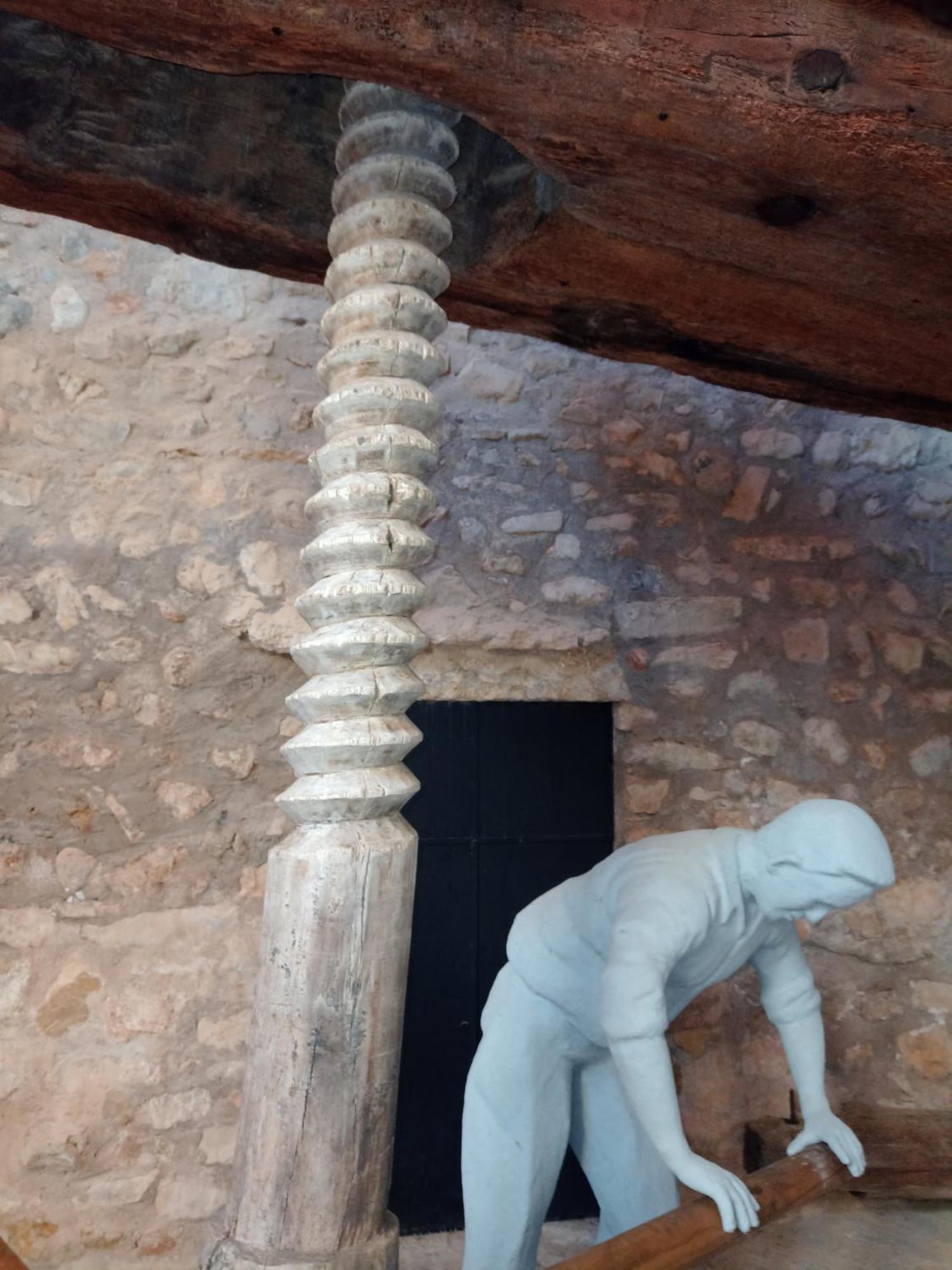 Tranquil And Spacious Townhouse In Historical And Picturesque Cervera Del Maestre Kültér fotó